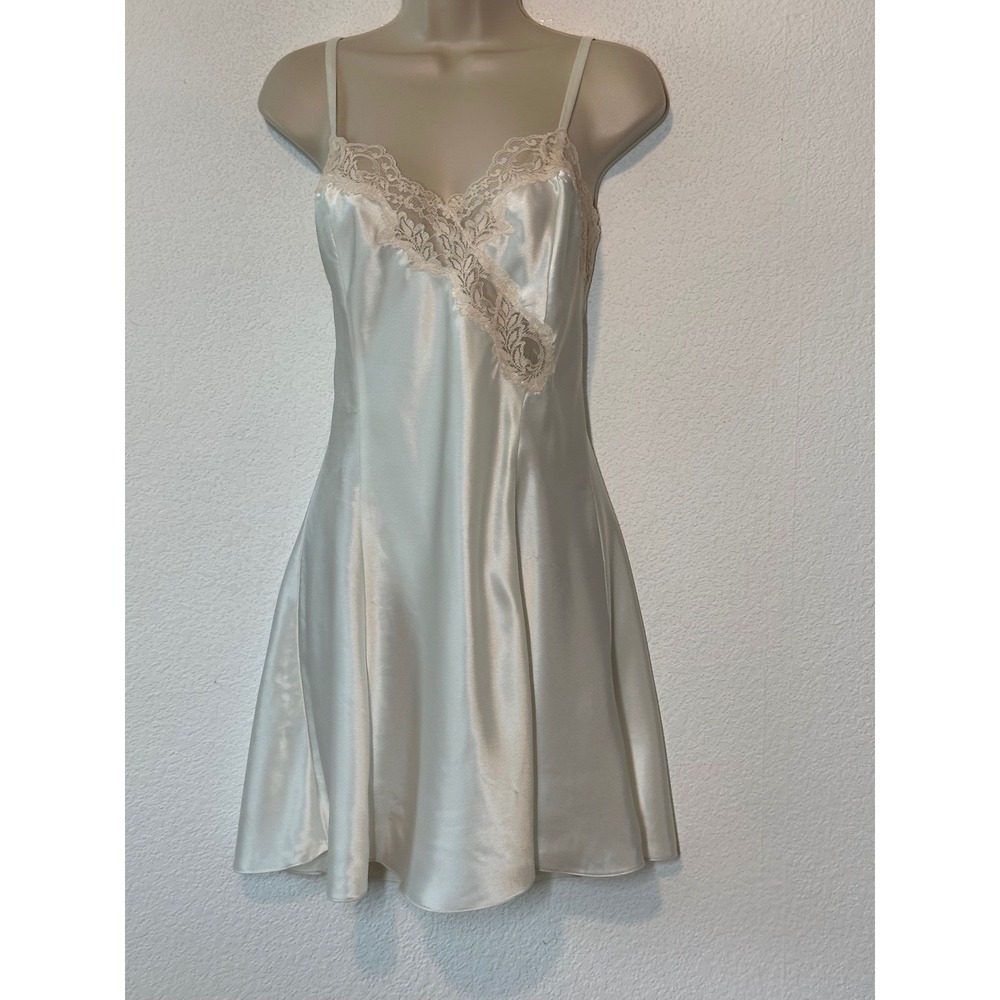 Vintage Victoria's Secret Gold Label Ivory Satin Lace Trim Chemise Nightgown L